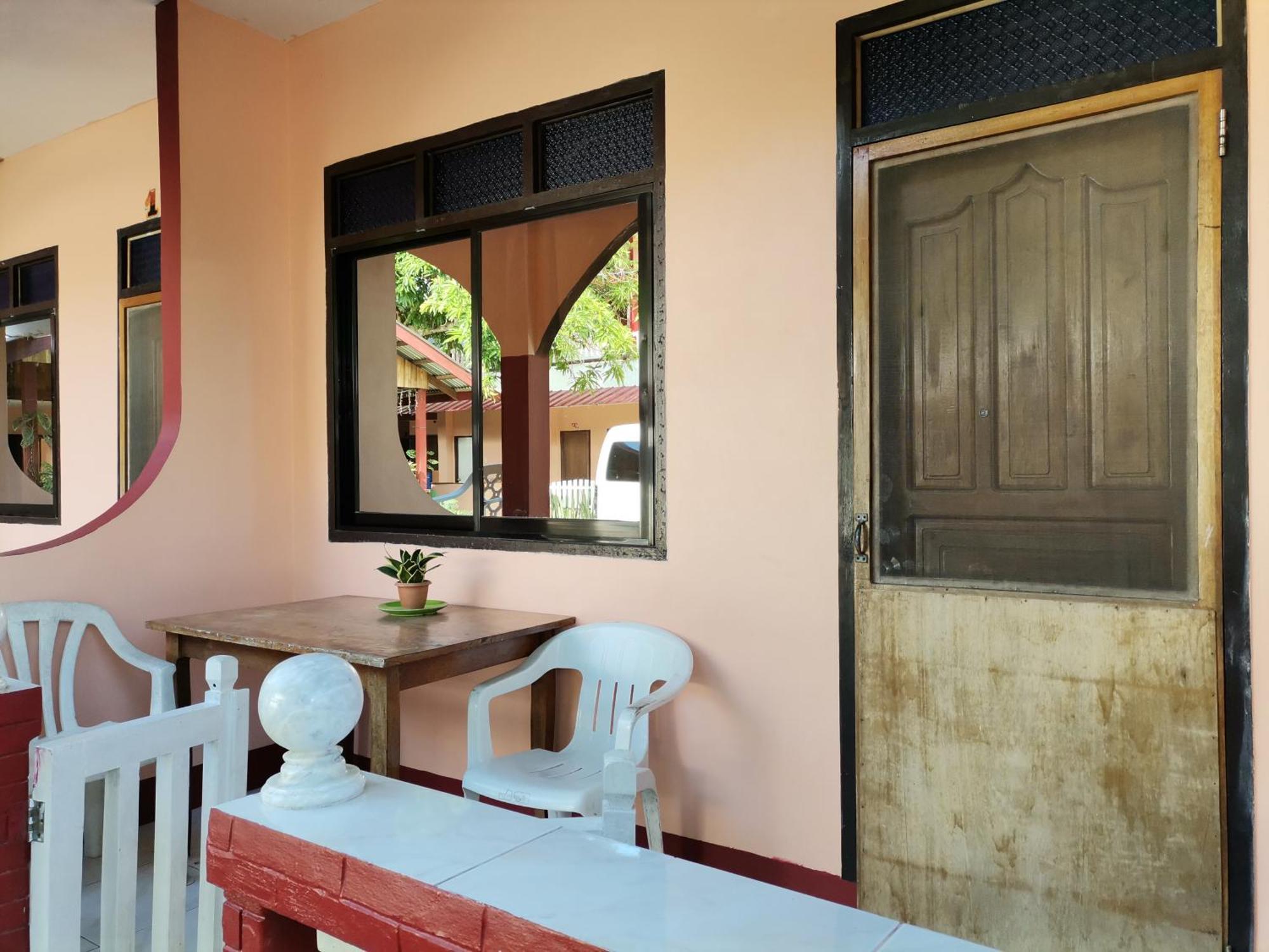 Jbr Tourist Inn - Port Barton Itaytay Buitenkant foto